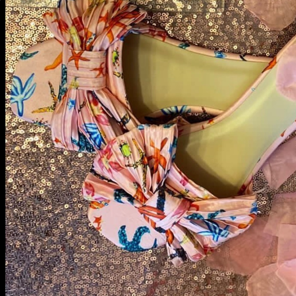 Cute Pink Slide Must have for summer